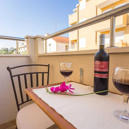 Apartment Marina Obod - One Bedroom With Balcony